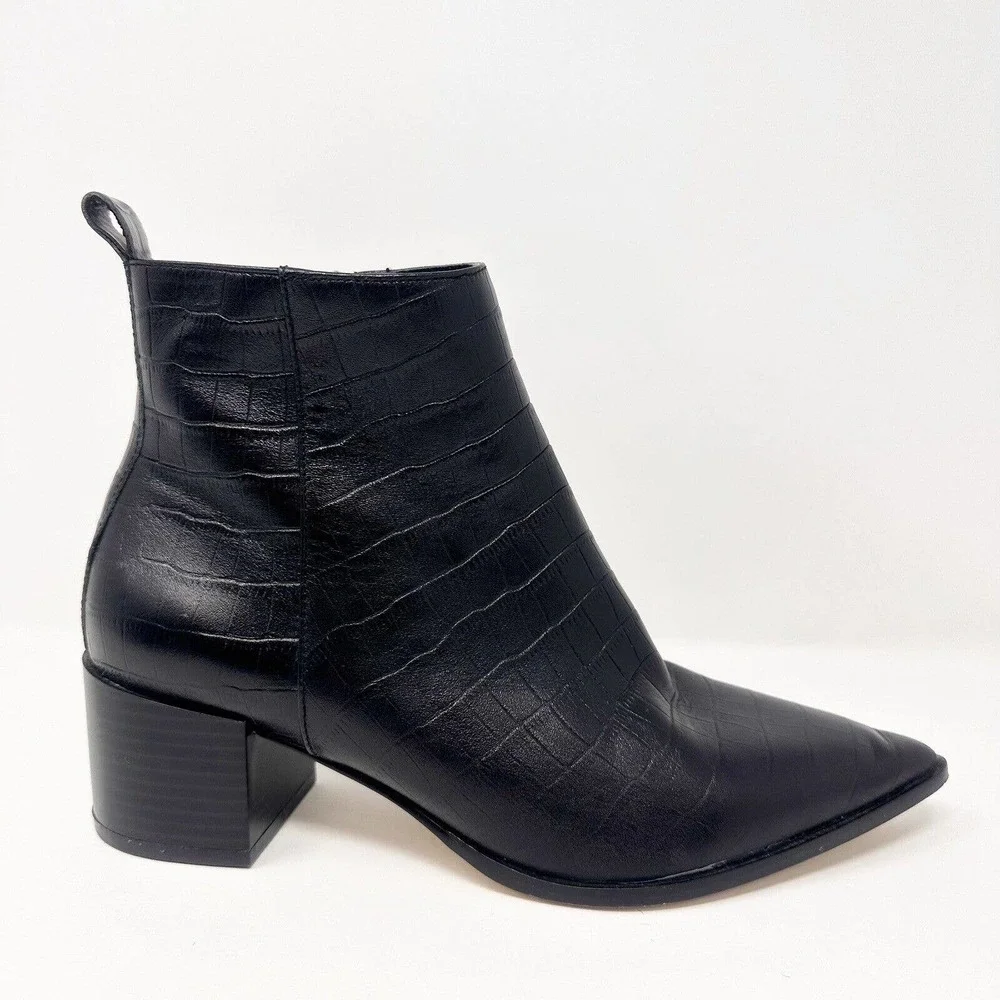Saks Fifth Avenue Ankle Bootie Sz 7.5M Emerson Croc-embossed Leather Block Heel